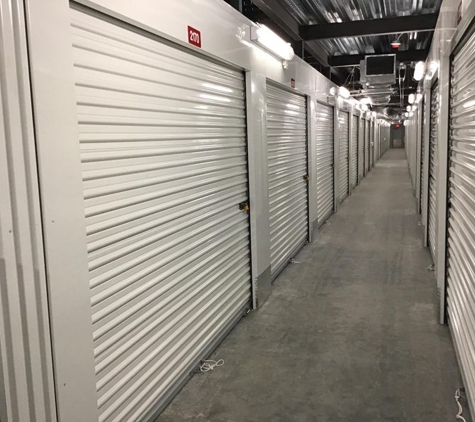 Extra Space Storage - Chantilly, VA