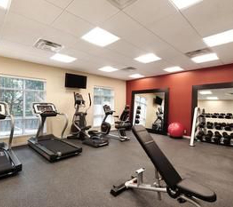 Hampton Inn & Suites Deland - Deland, FL