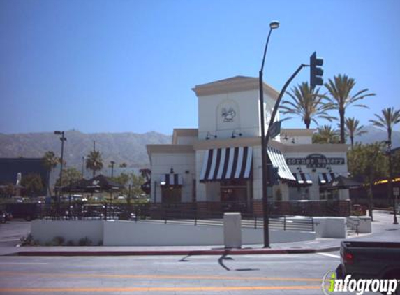 Corner Bakery Cafe - Burbank, CA