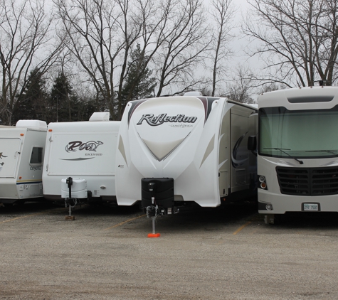 Apple Self Storage - Wauconda, IL. Reserved RV and Trailer Parking