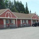 Blue Spruce Motel - Hotels