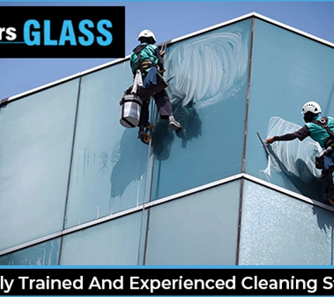 All Hours Glass - Culburra Beach, NSW. Fully Trained And Experienced Cleaning Staff