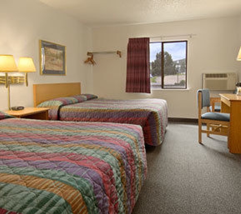 Super 8 by Wyndham Helena - Helena, MT