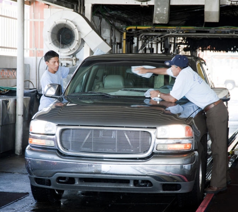 Great American Carwash - Fresno, CA