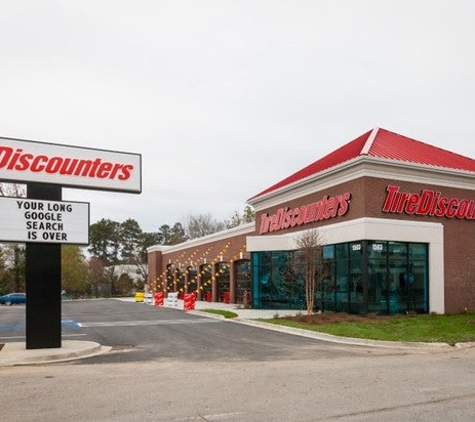 Tire Discounters - Chattanooga, TN