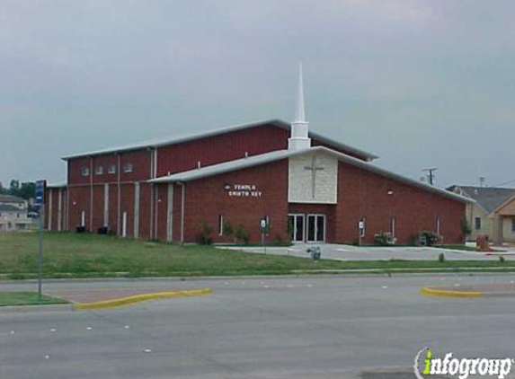 Templo Cristo Rey Inc Church of God - Farmers Branch, TX