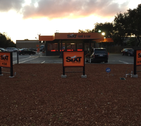 SIXT Rent a Car Aventura/North Miami - North Miami, FL