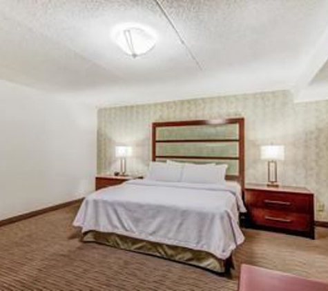 Homewood Suites by Hilton Indianapolis Carmel - Carmel, IN