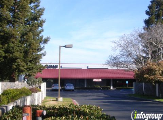 Hernandez Karate School - Union City, CA