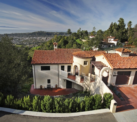 Tom Smith Architecture - Santa Barbara, CA. This is the exterior of the same house that was destroyed in the fire and is now re-built