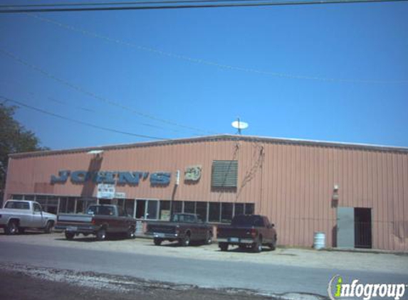 Little John's Wrecking Yard - Haltom City, TX