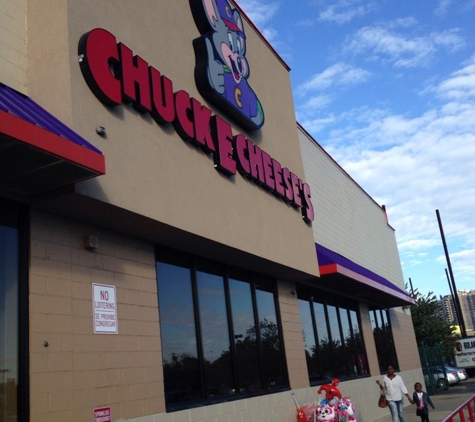 Chuck E. Cheese's - Bronx, NY