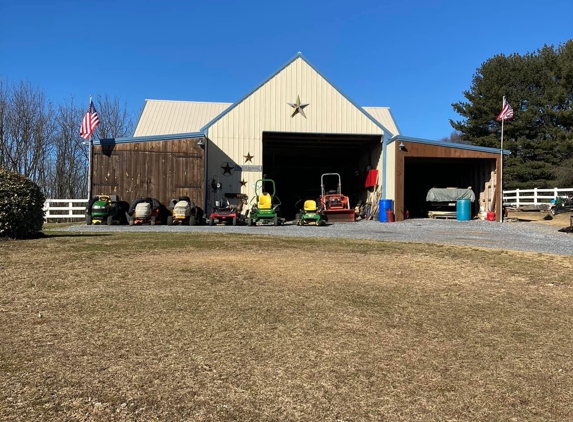 Cw Mower Service - Womelsdorf, PA