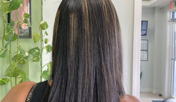 Luminous Dominican Hair Salon - Pembroke Pines, FL