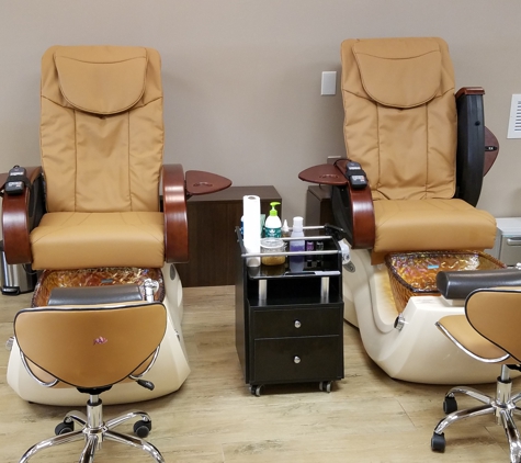 Zaria Salons - Hollywood, FL