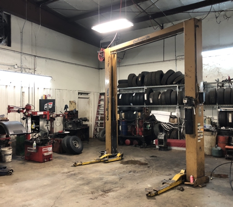 Pewitt Brothers Tune & Tire Service - Franklin, TN