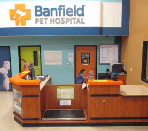 Banfield Pet Hospital - Covington, LA