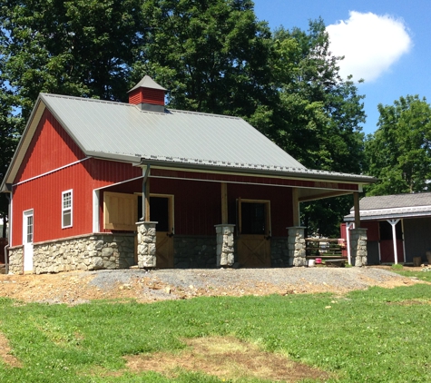 Horse Barn Builders