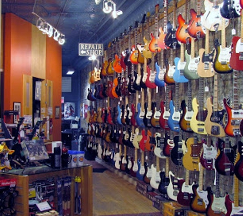 Guitar Works LTD - Evanston - Evanston, IL