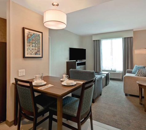 Homewood Suites by Hilton Orlando at FLAMINGO CROSSINGS Town Center - Winter Garden, FL