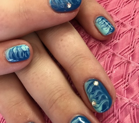 In Fashion Nails & Massage - Seminole, FL