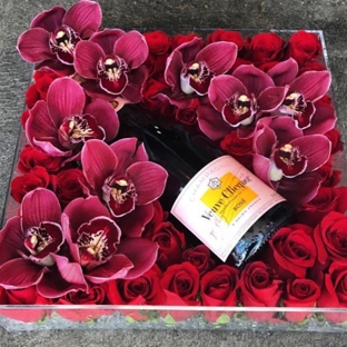 Florist Miami Luxury Diamond Flowers delivery - Miami, FL