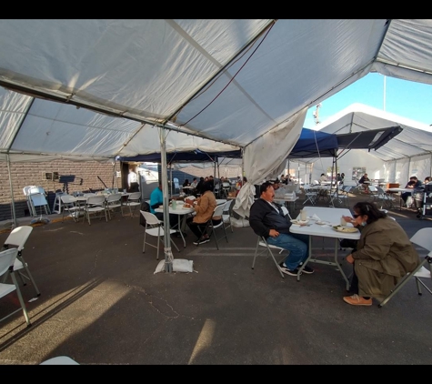 Norms Restaurants - Van Nuys, CA. Parking lot dining during COVID.