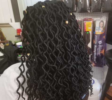 Vicki's African Hair Braiding - Frederick, MD