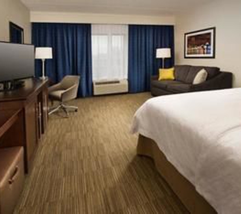 Hampton Inn & Suites Baltimore/Woodlawn - Windsor Mill, MD