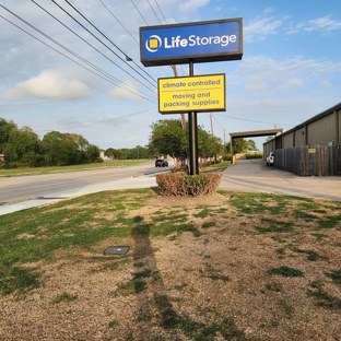 Life Storage - Baytown, TX