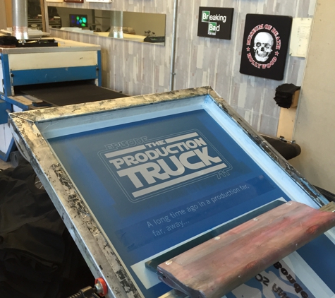 Moment Screen Printing - Los Angeles, CA