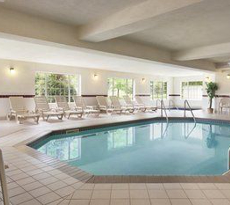 Country Inns & Suites - Mankato, MN