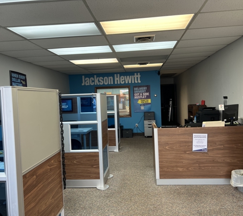 Jackson Hewitt Tax Service - Bismarck, ND