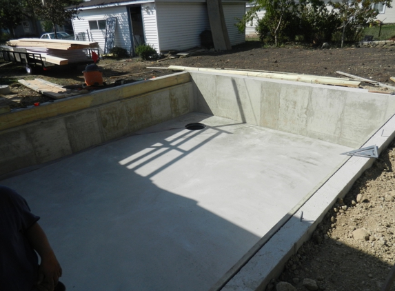 Adolfo Serna Concrete Contractors - Addison, IL