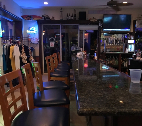 Manatee Island Bar and Grill - Stuart, FL