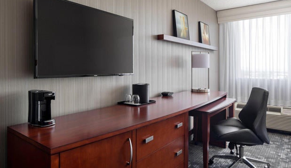 Courtyard by Marriott - Richmond, CA