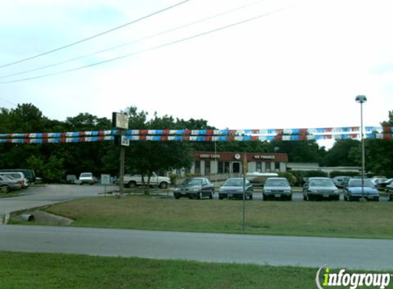 McLamore's Auto Mart - San Marcos, TX