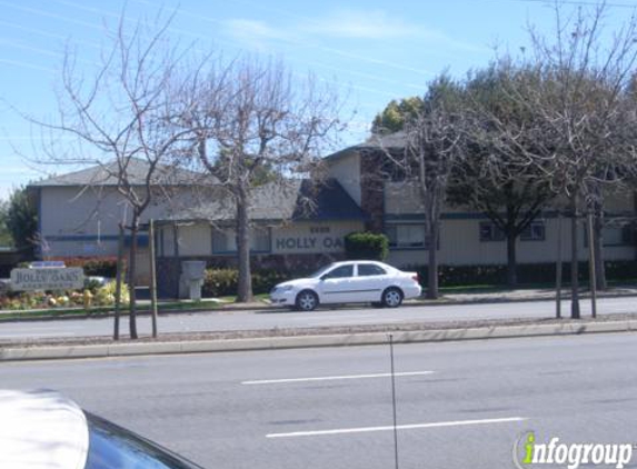 Holly Oaks Apartments - San Jose, CA