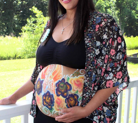 Paint 2 Smile. Makeup and maternity belly painting by owner and main artist Laura M Hoyos