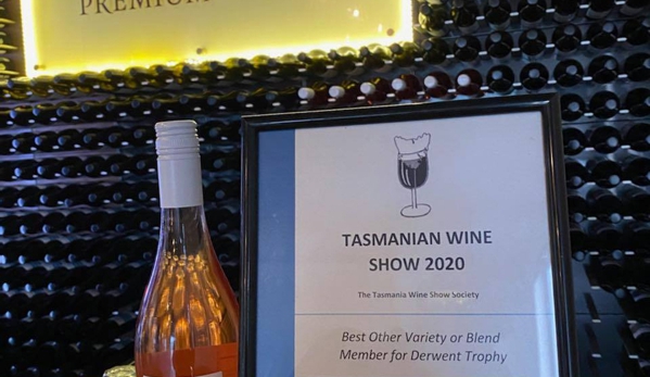 Bruny Island Premium Wines - Lunawanna, TAS