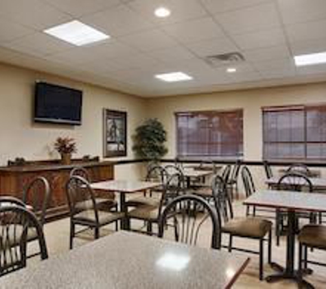 Best Western La Grange Inn & Suites - La Grange, TX