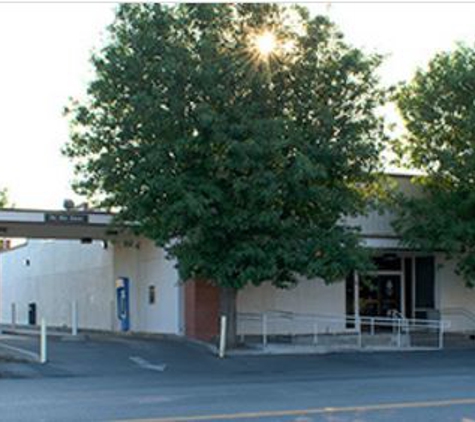 United Security Bank - Fresno, CA. 13356 S. Henderson Rd.
Caruthers