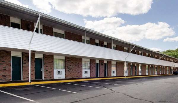 Econo Lodge - Northborough, MA