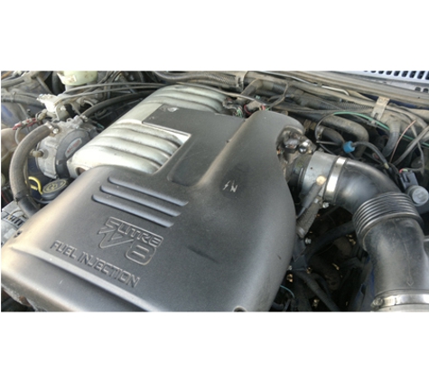 Horizon Automotive - Lonsdale, SA. Ford Falcon EB - AU 5L V8 Engine