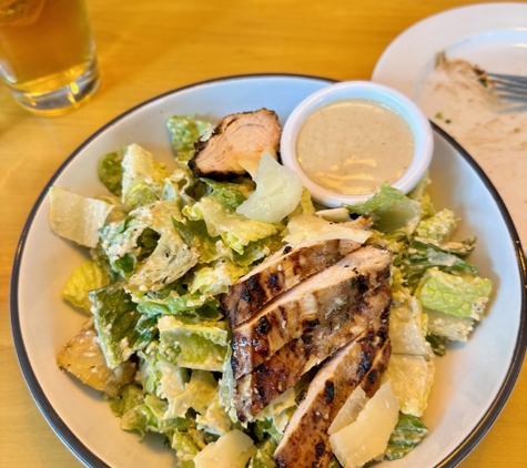 Sammy's Woodfired Pizza & Grill - La Jolla, CA. Caesar salad w/ grilled chicken May 25, 2023