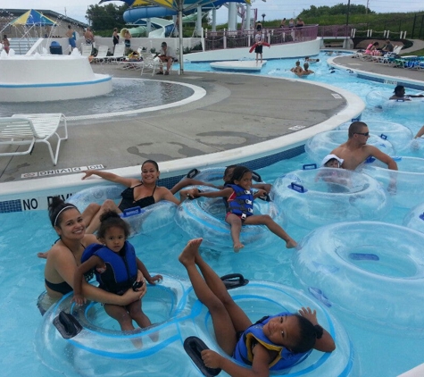 Springs Aquatic Center - Kansas City, MO