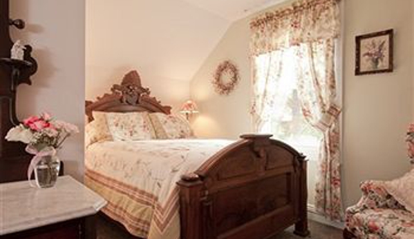 Alpine Haus Bed and Breakfast Inn - Vernon, NJ