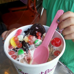 YogurtLand - Huntington Beach, CA