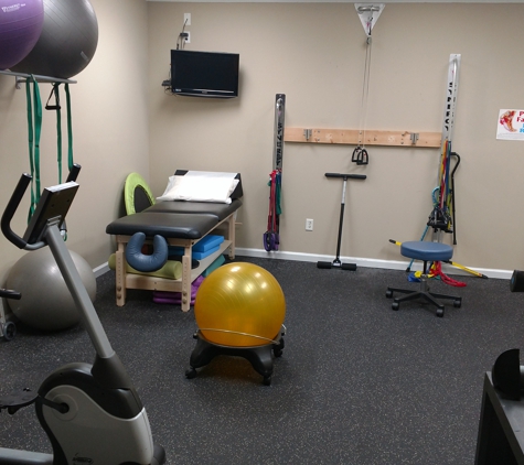 Advanced Healthcare Center - Jesup, GA. Rehab Room