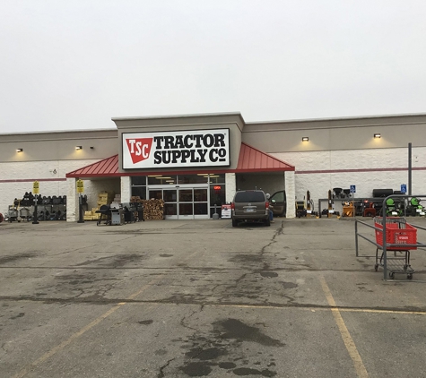 Tractor Supply Co - Topeka, KS